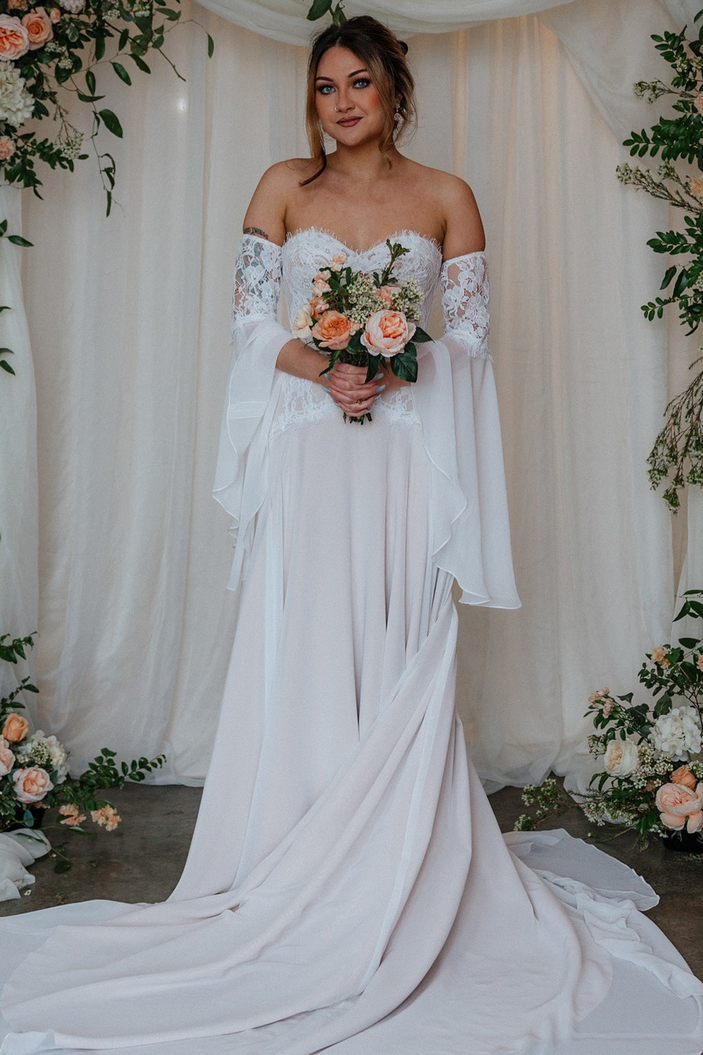 A Line Sweetheart Chiffon Lace Boho Wedding Dresses with Detachable Sleeves