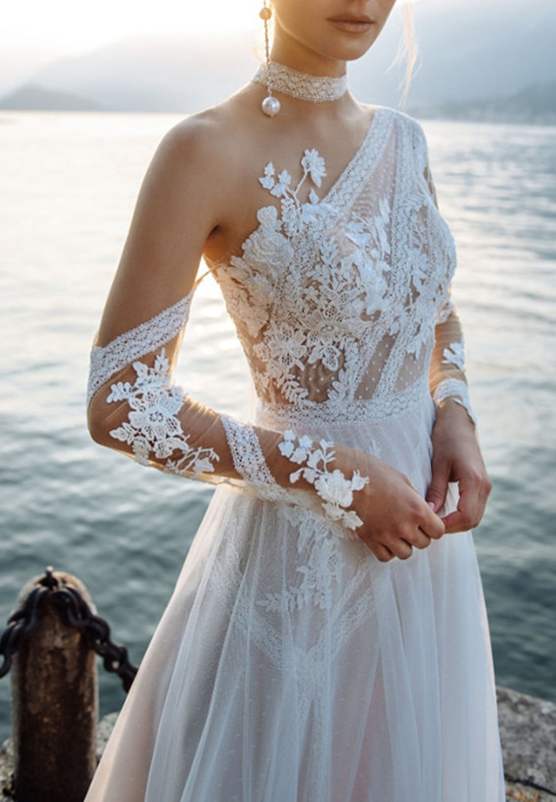 One Shoulder Long Sleeves Lace Appliques Tulle A-Line Wedding Dress