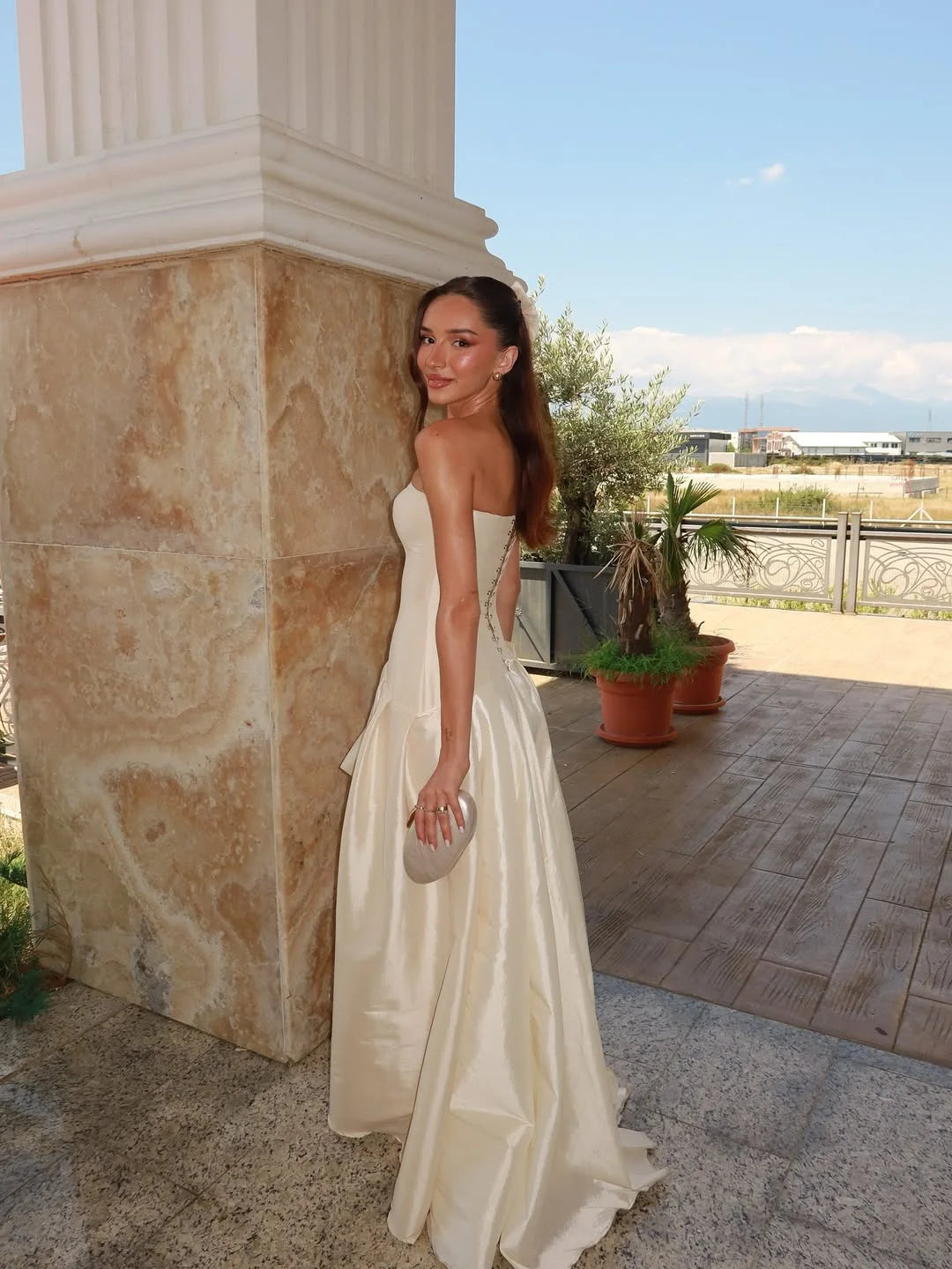 Gentle Cream Straight Across Satin Sleeveless Split Prom Dress