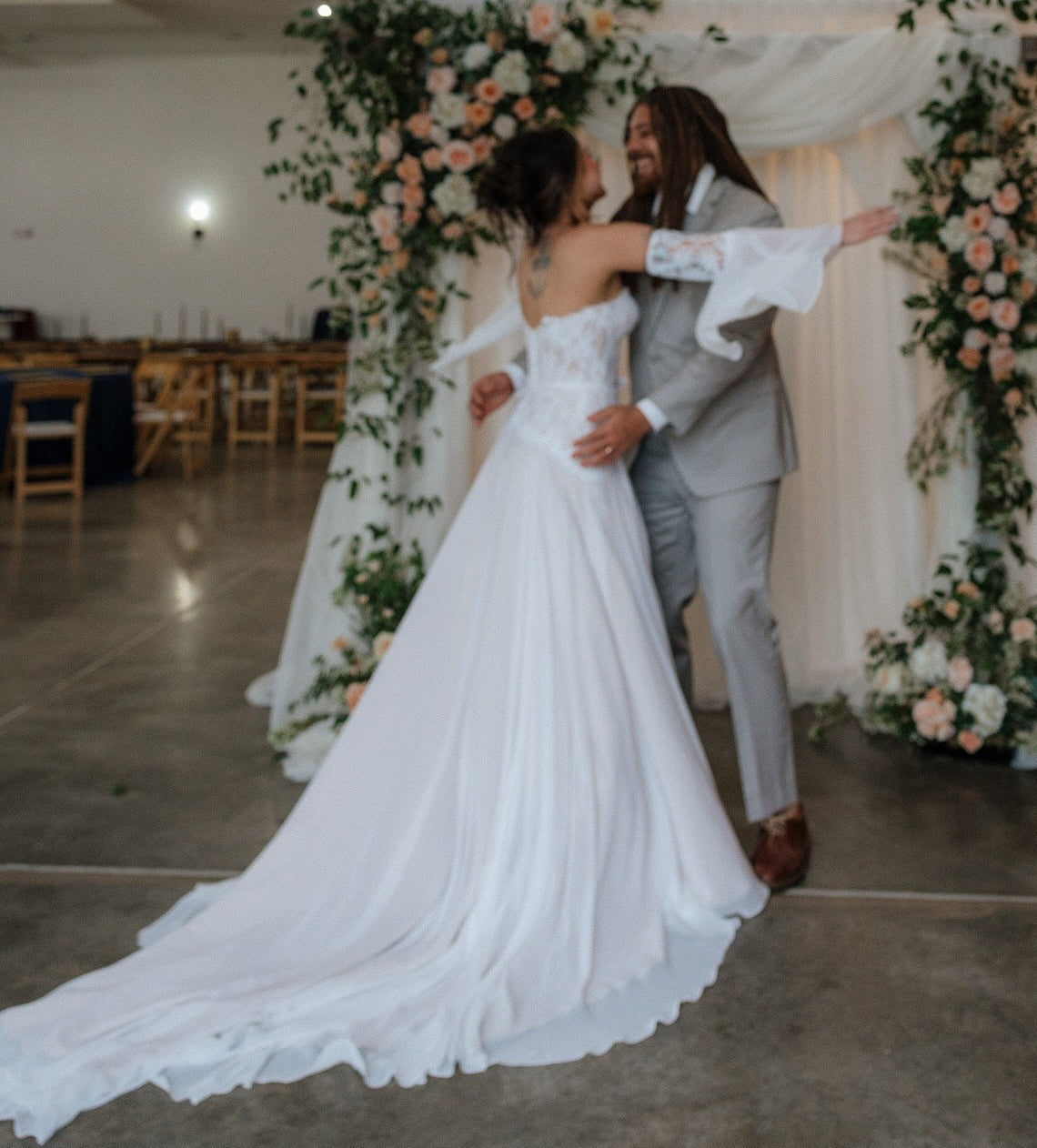 A Line Sweetheart Chiffon Lace Boho Wedding Dresses with Detachable Sleeves