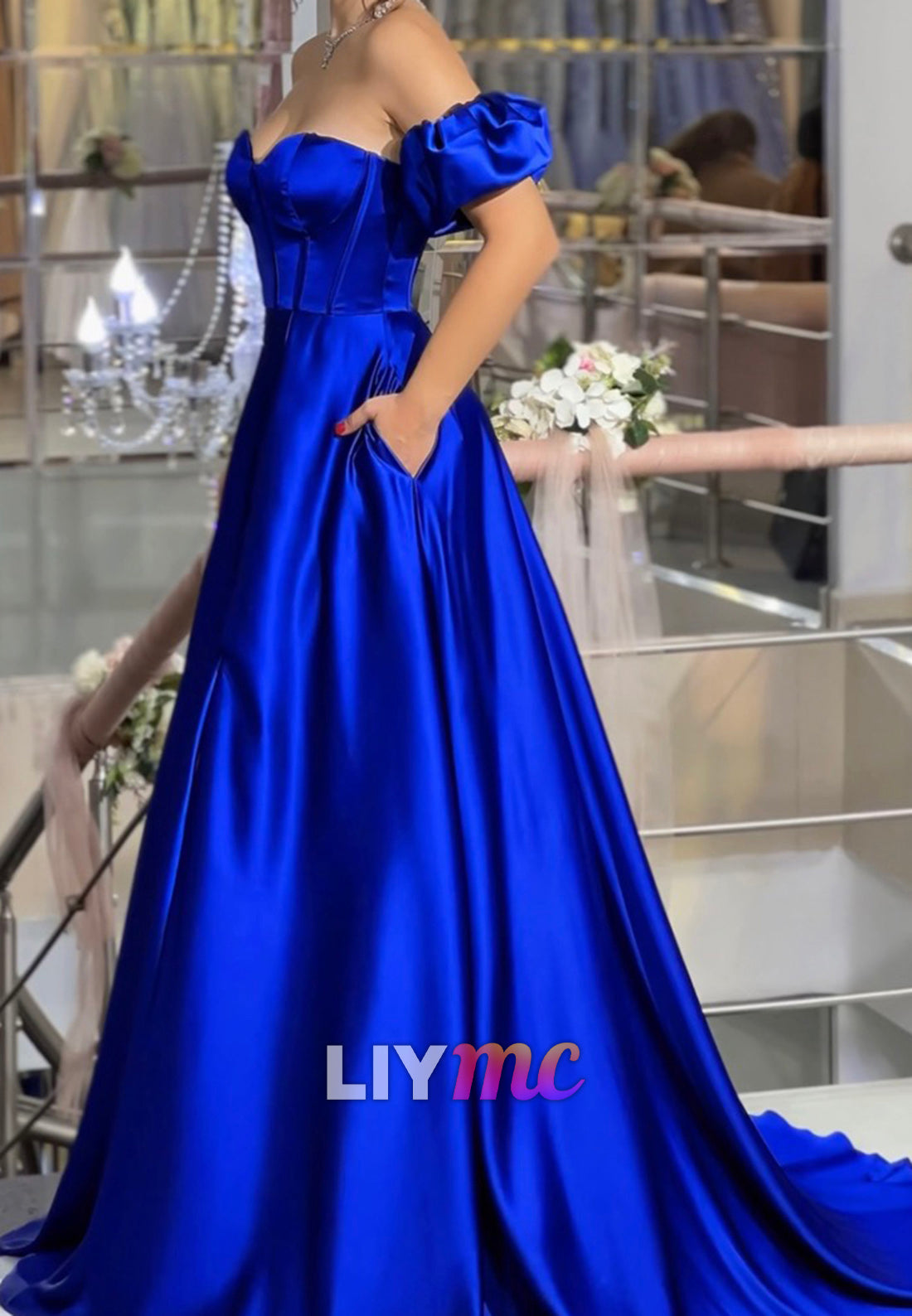 Sweetheart Puff Sleeves Pleated Satin A-Line Prom Dress