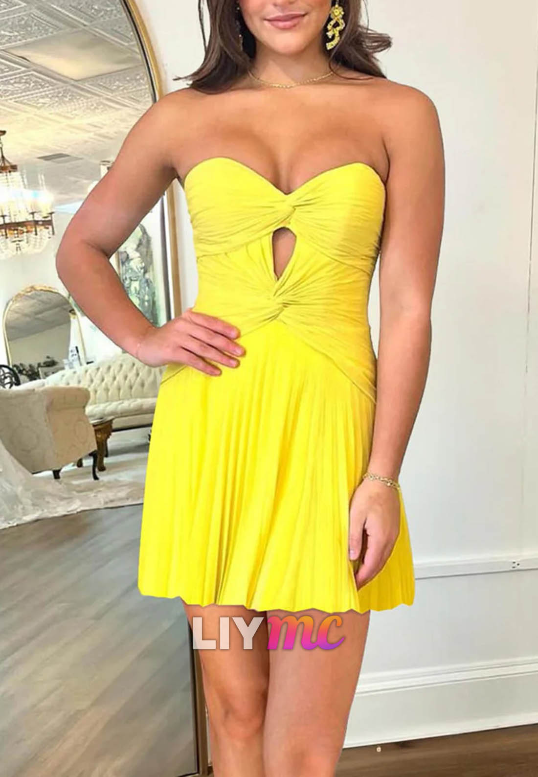 A-Line Party Strapless Pleated Short Homecoming Dress