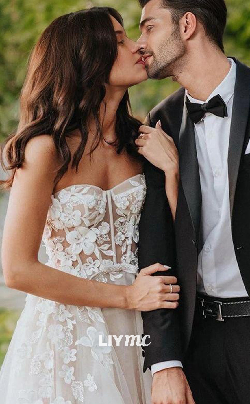 LW636 - A-Line Princess V-neck Sweep Train Lace Wedding Dresses With Appliques Lace