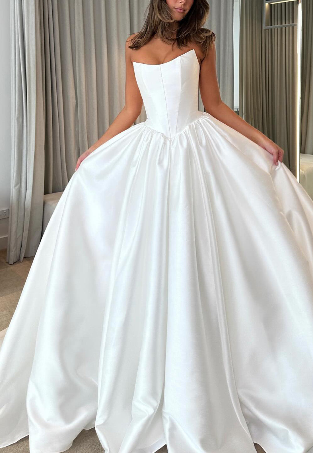 Sweetheart Sleeveless Pleated Sleek A-Line Wedding Dress