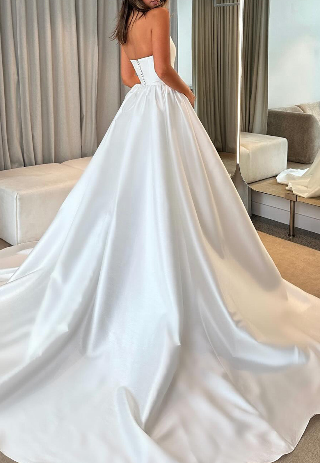 Sweetheart Sleeveless Pleated Sleek A-Line Wedding Dress