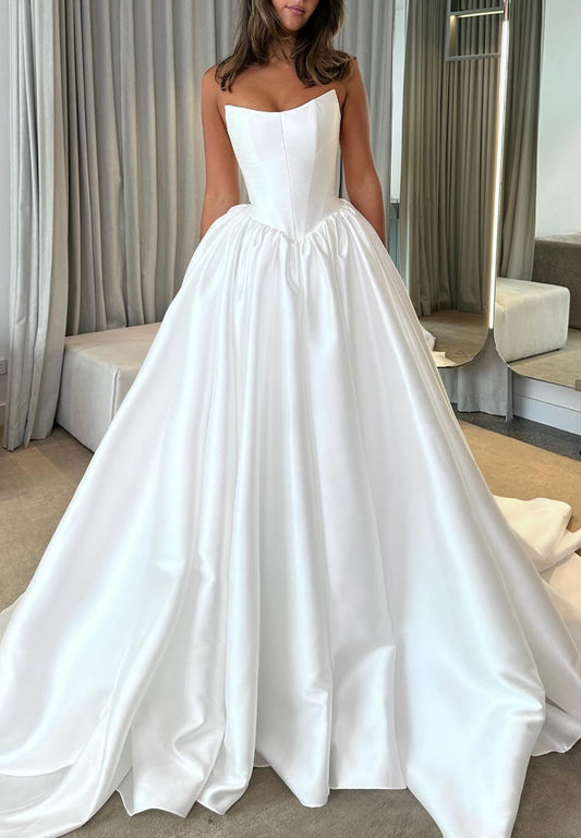 Sweetheart Sleeveless Pleated Sleek A-Line Wedding Dress