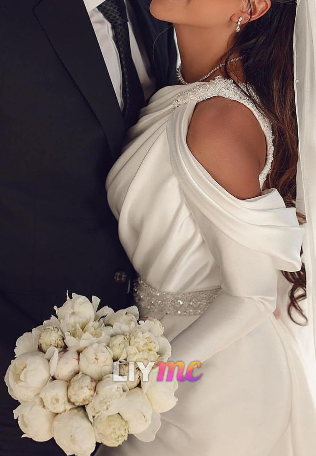 Asymmetrical Long Sleeves Pleated Mermaid Wedding Dress