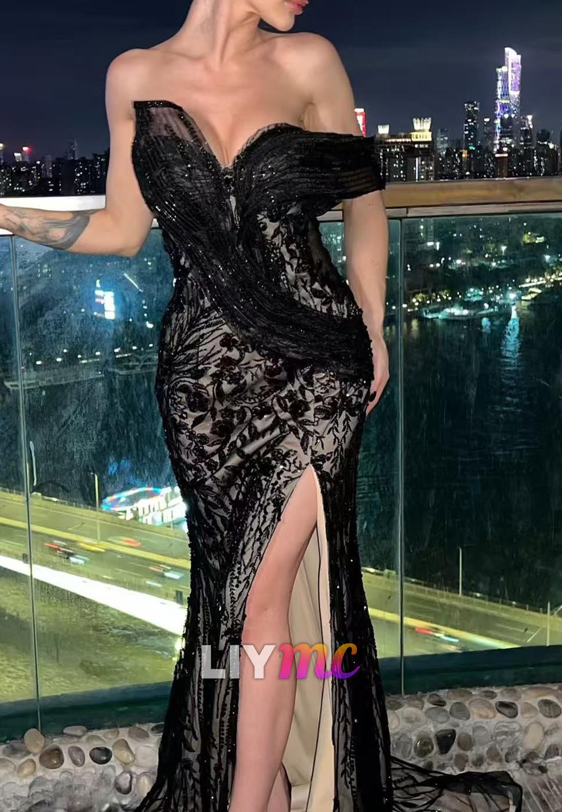Asymmetrical Sleeveless Appliques Mermaid Evening Dress
