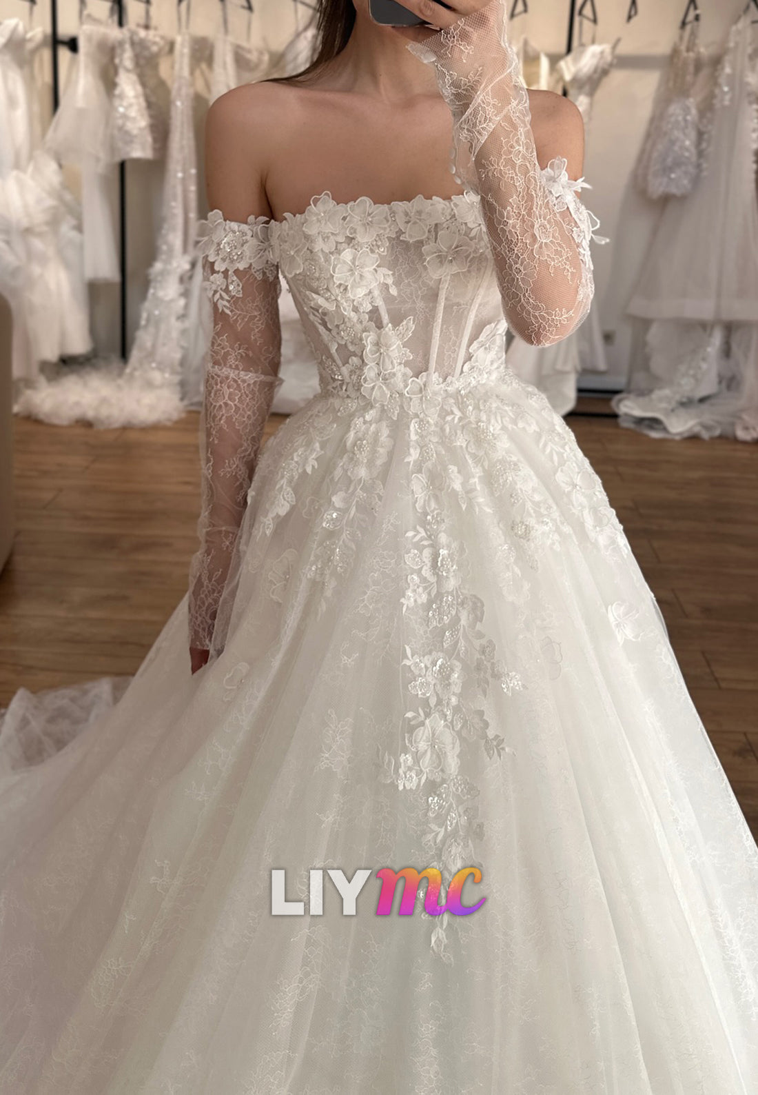 Ball Gown Off-Shoulder Floral Appliques A-Line Tulle Wedding Dress