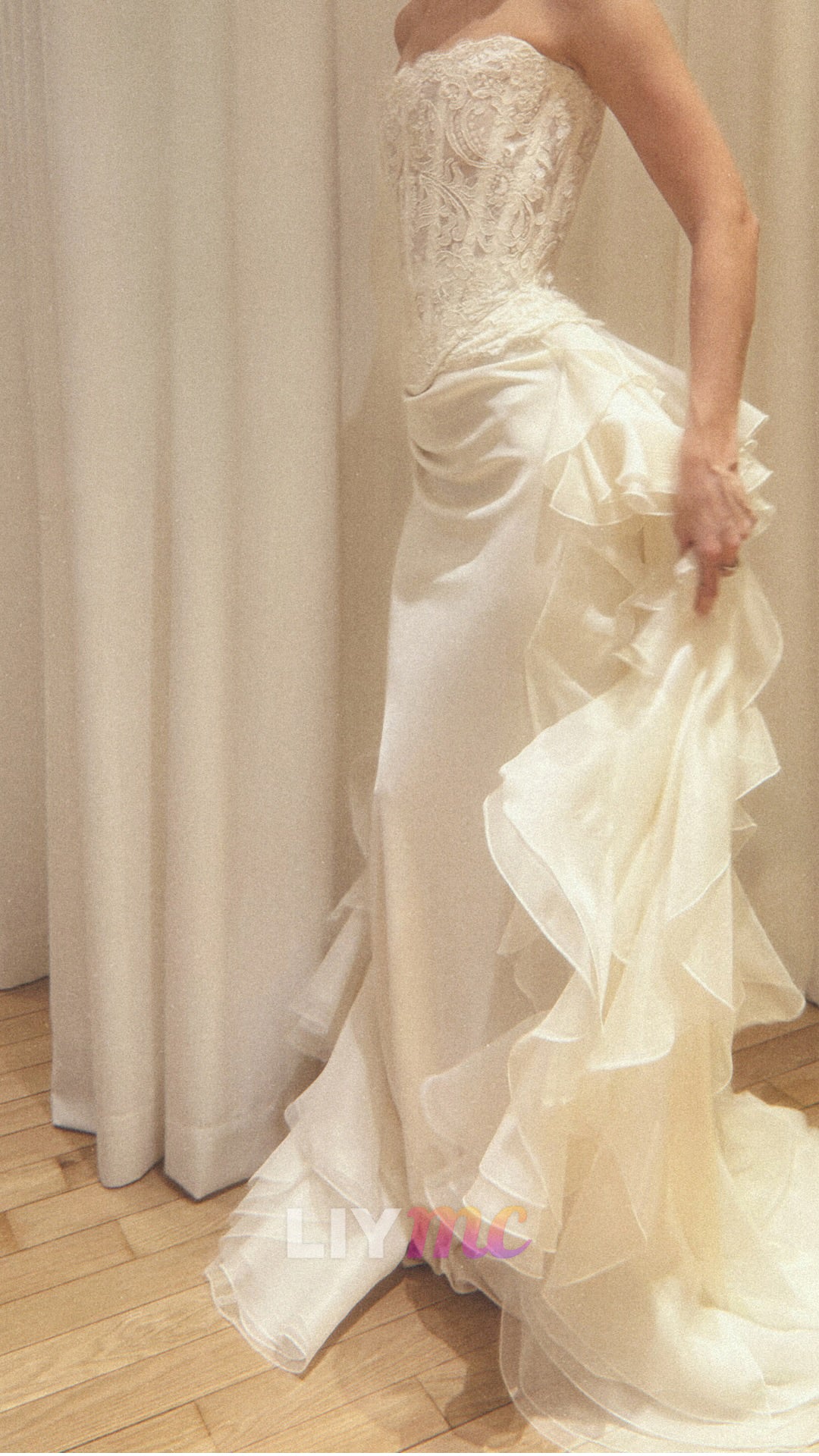 Corset Lace Appliques Satin Mermaid Wedding Dress