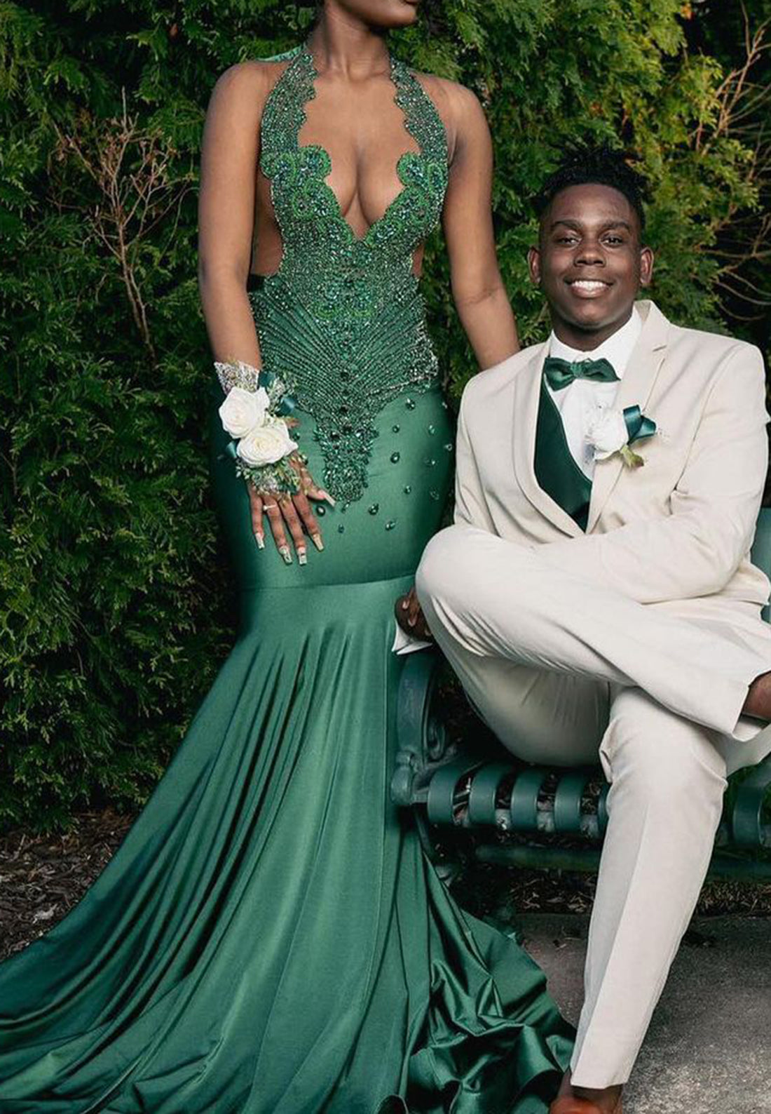 Deep V-Neck Sleeveless Beaded Pleated Mermaid Prom Dress for Black Girls