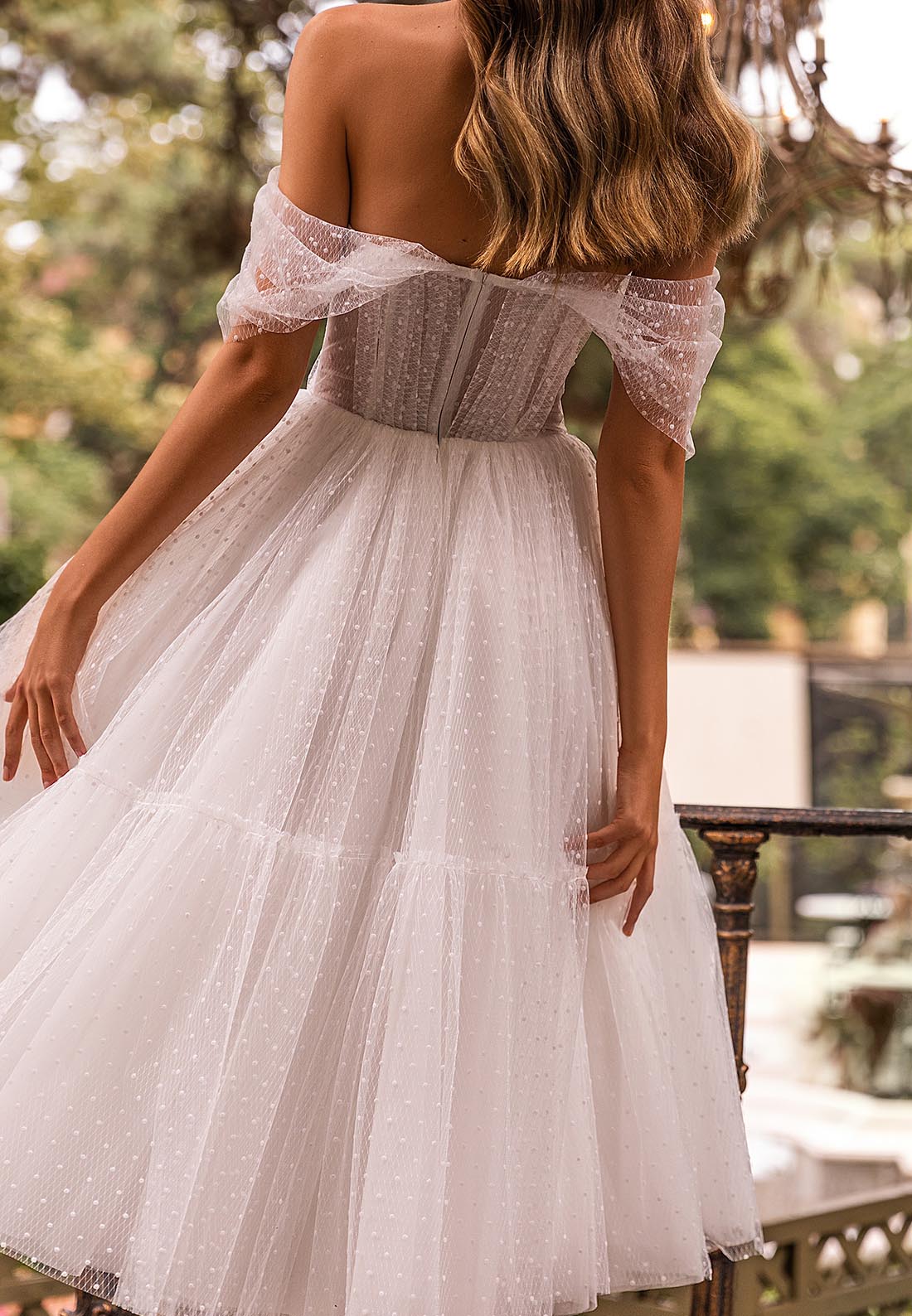 Off-Shoulder Strapless Tulle A-Line Beach Wedding Dress