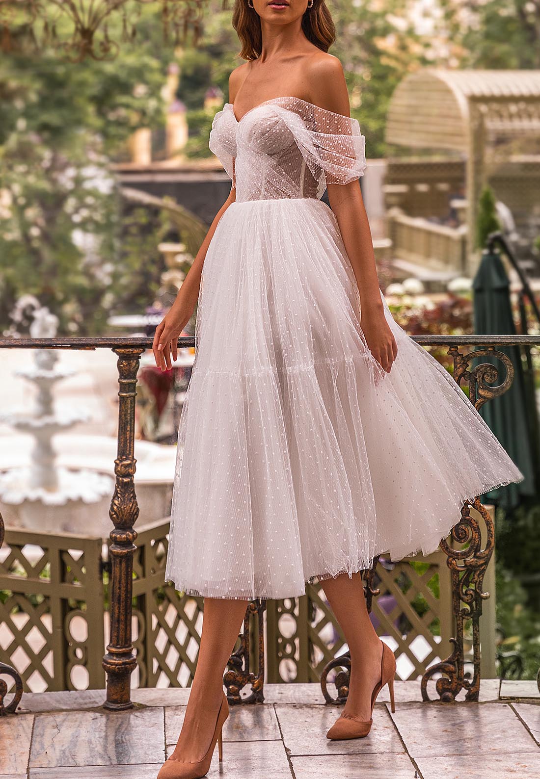Off-Shoulder Strapless Tulle A-Line Beach Wedding Dress