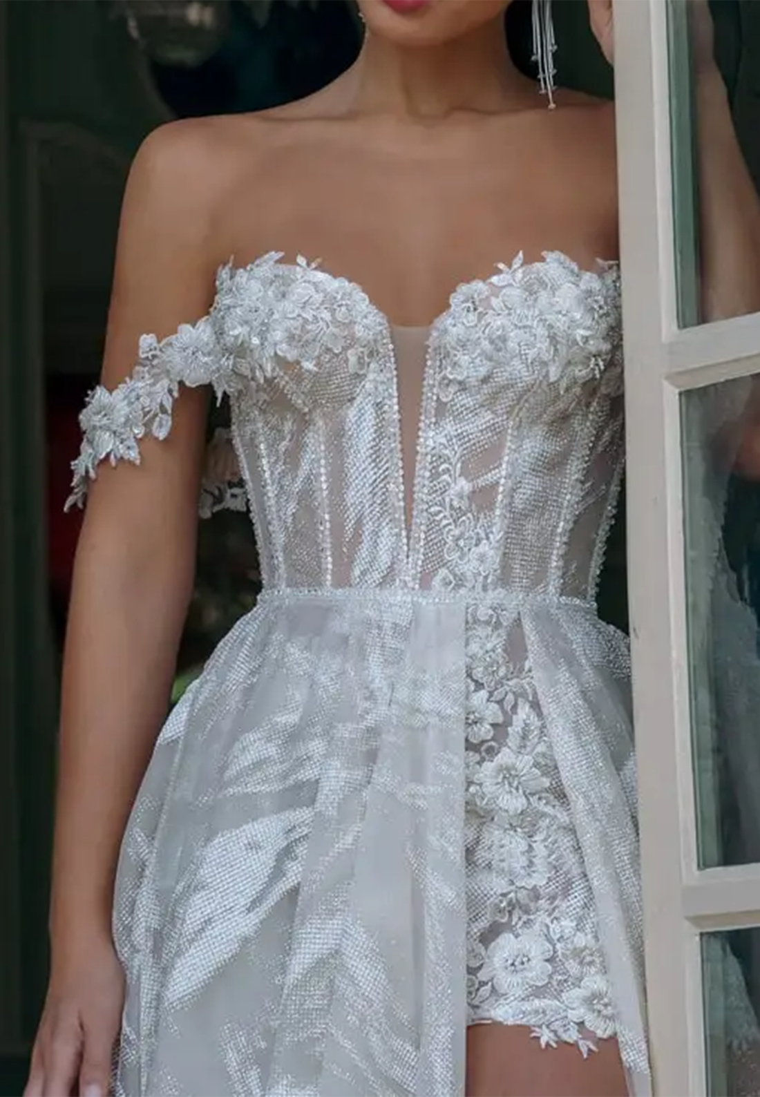 Off-Shoulder Sleeveless Floral Appliques High Slit A-Line Beach Wedding Dress