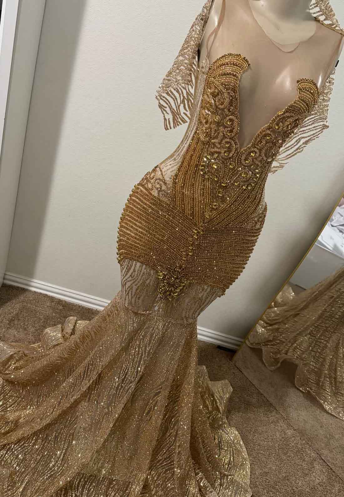 Gold V-Neck Sleeveless Beadedd Pleated Mermaid Prom Dress for Black Girls