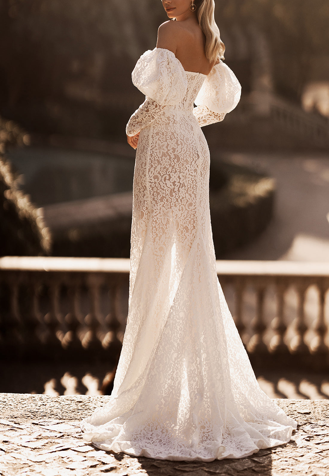 Sweetheart Long Sleeves Lace Appliques High Slit Sheath Beach Wedding Dress