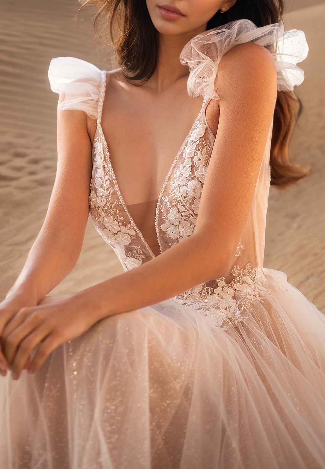 V-Neck Spaghetti Straps Tulle Floral Appliques A-Line Wedding Dress