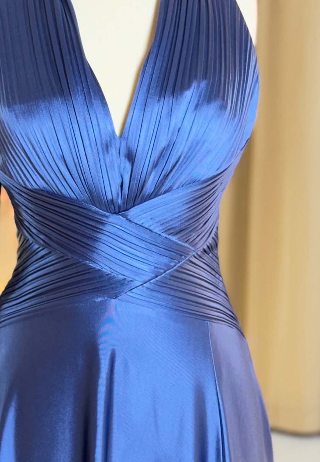 Halter V-Neck Sleeveless Pleated A-Line Wedding Dress