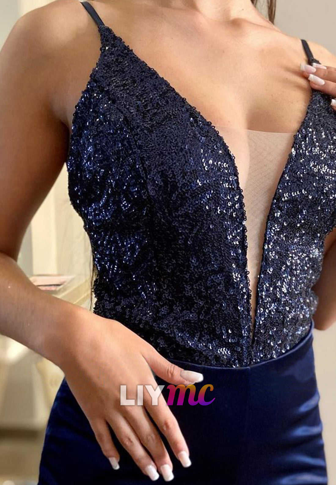 Low V-Neck Sleeveless Sparkly Tulle A-Line Ball Gown Prom Dress