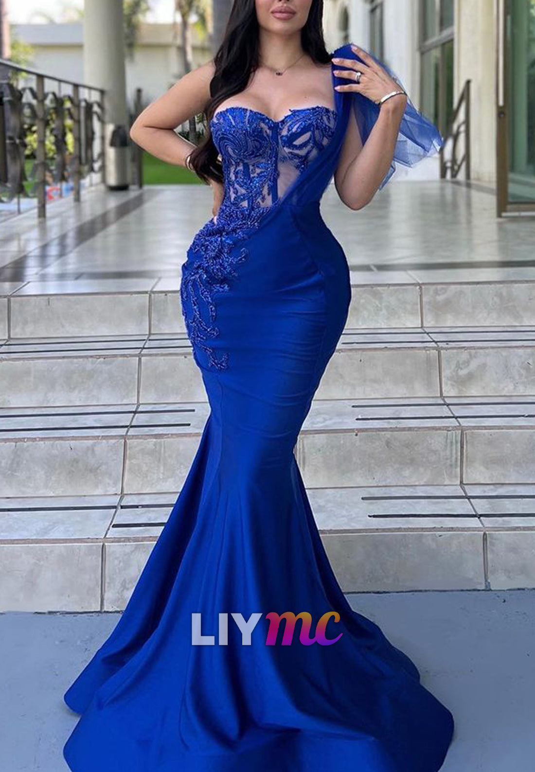 Sweetheart Sleeveless Appliques Sleek Mermaid Prom Dress