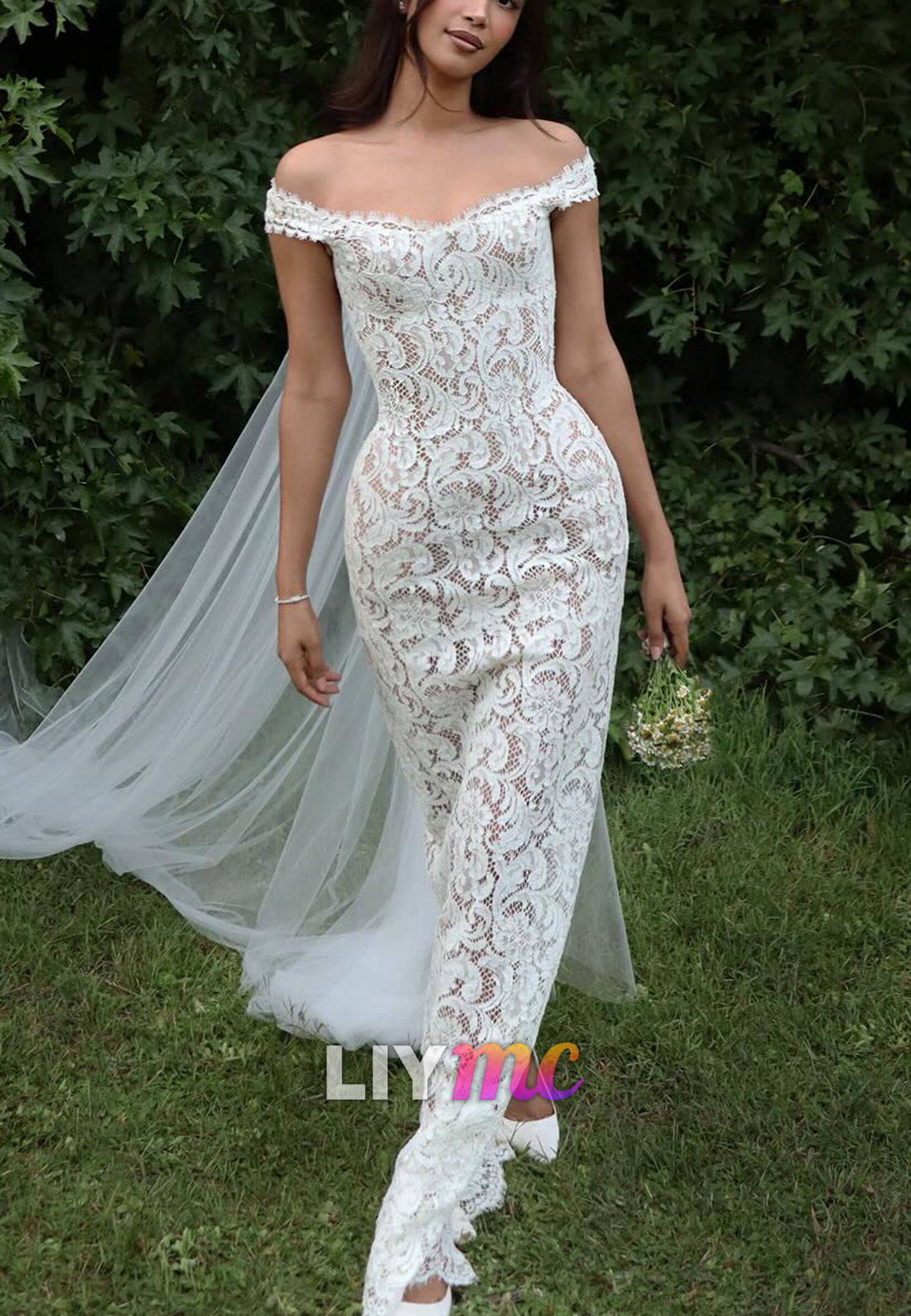 Off-Shoulder Appliques Sleeveless Mermaid Wedding Dress