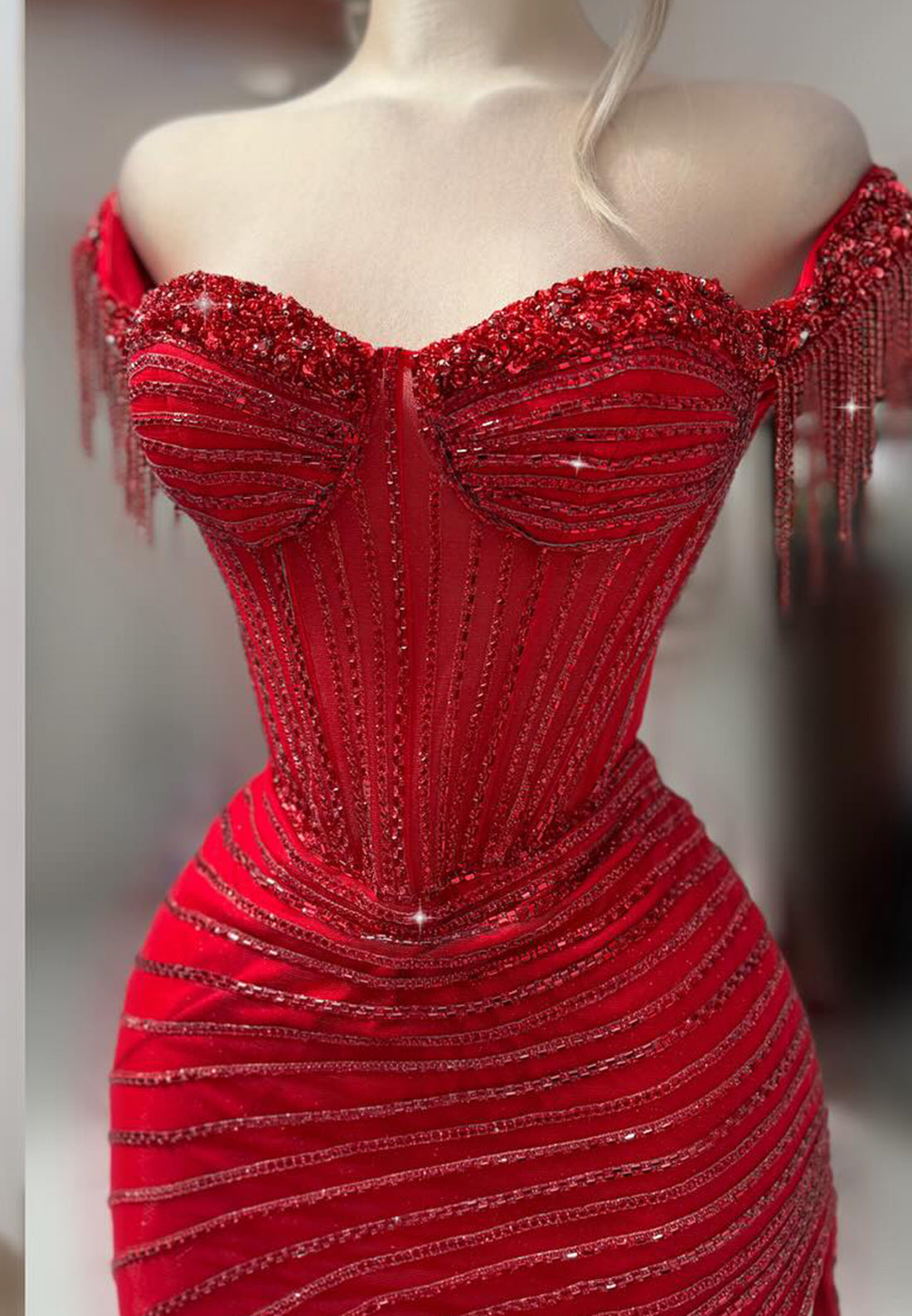 Off-Shoulder Beaded Emboridery Side Slit Sheath Prom Dress