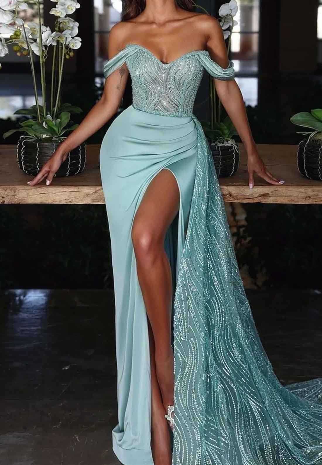 Off-Shoulder Beaded Pleated Evening Dress Sheath Prom Dress