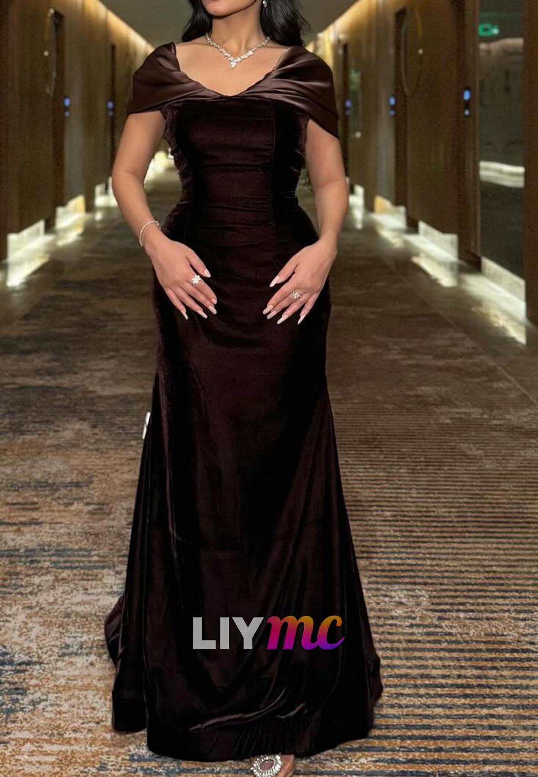 Off-Shoulder Cap Sleeves Sleek Mermaid Formal Dress