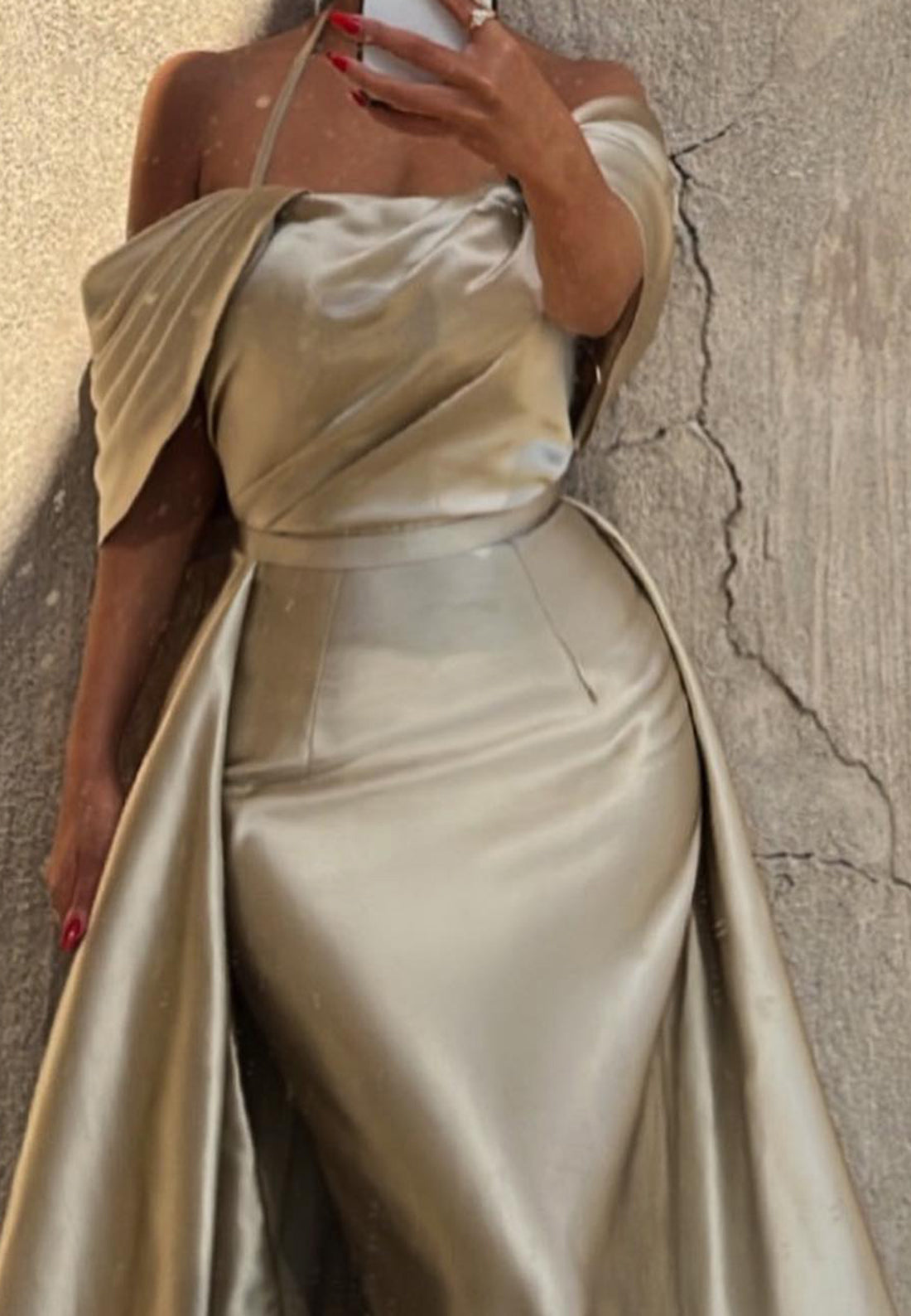 Off-Shoulder Halter Sleek Mermaid Formal Dress