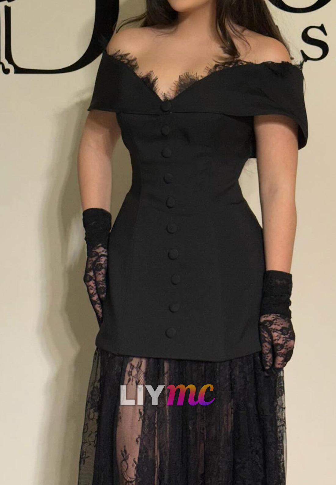 Off-Shoulder Lace Appliques A-Line Formal Dress