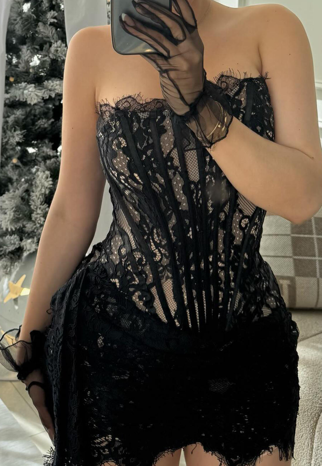 Off-Shoulder Lace Appliques Sheath Short Party Dress