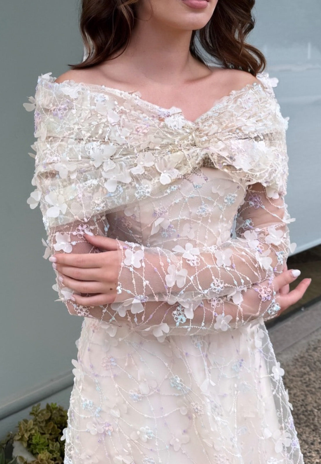 Off-Shoulder Long Sleeves Floral Appliques A-Line Wedding Dress