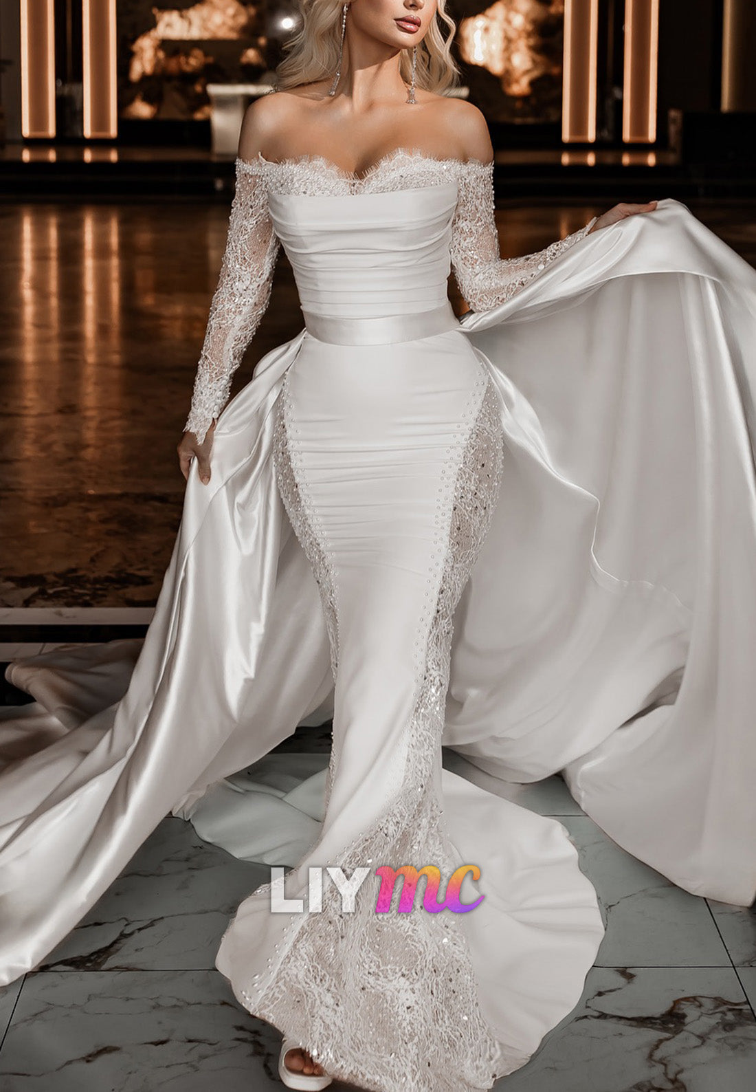Off-Shoulder Long Sleeves Lace Appliques Mermaid Wedding Dress