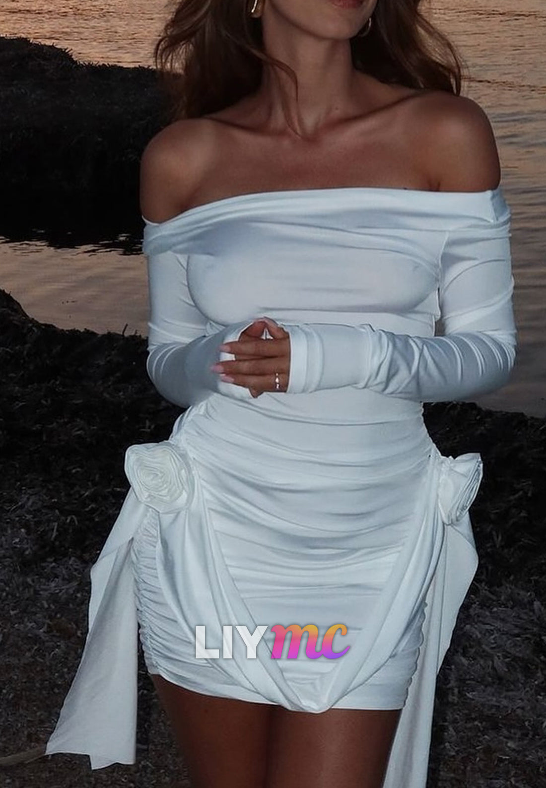 Off-Shoulder Long Sleeves Pleated Sheath Party Homecoming Dress