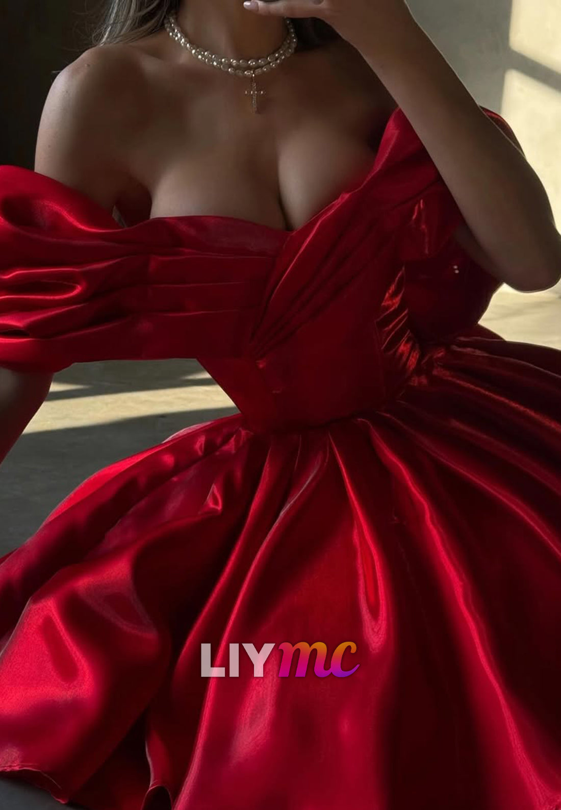 Off-Shoulder Pleated A-Line Short Party Homecoming Dress