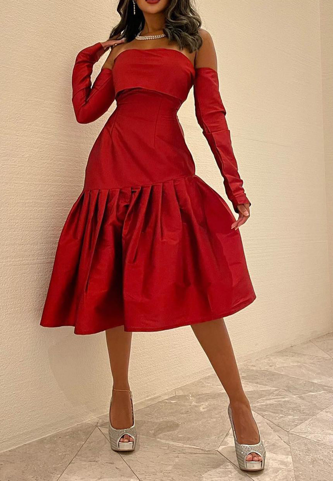 Off- Shoulder Pleated Strapless Knee-Length A-Line Cocktaill Dress