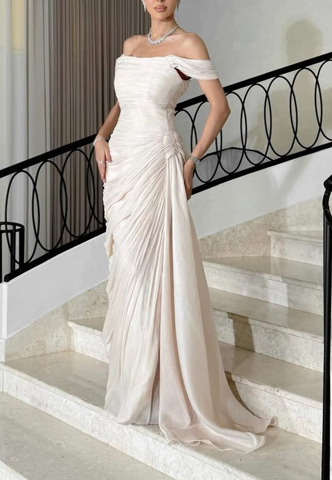 Off-Shoulder Sleeveless Pleated Sheath Evening Dress