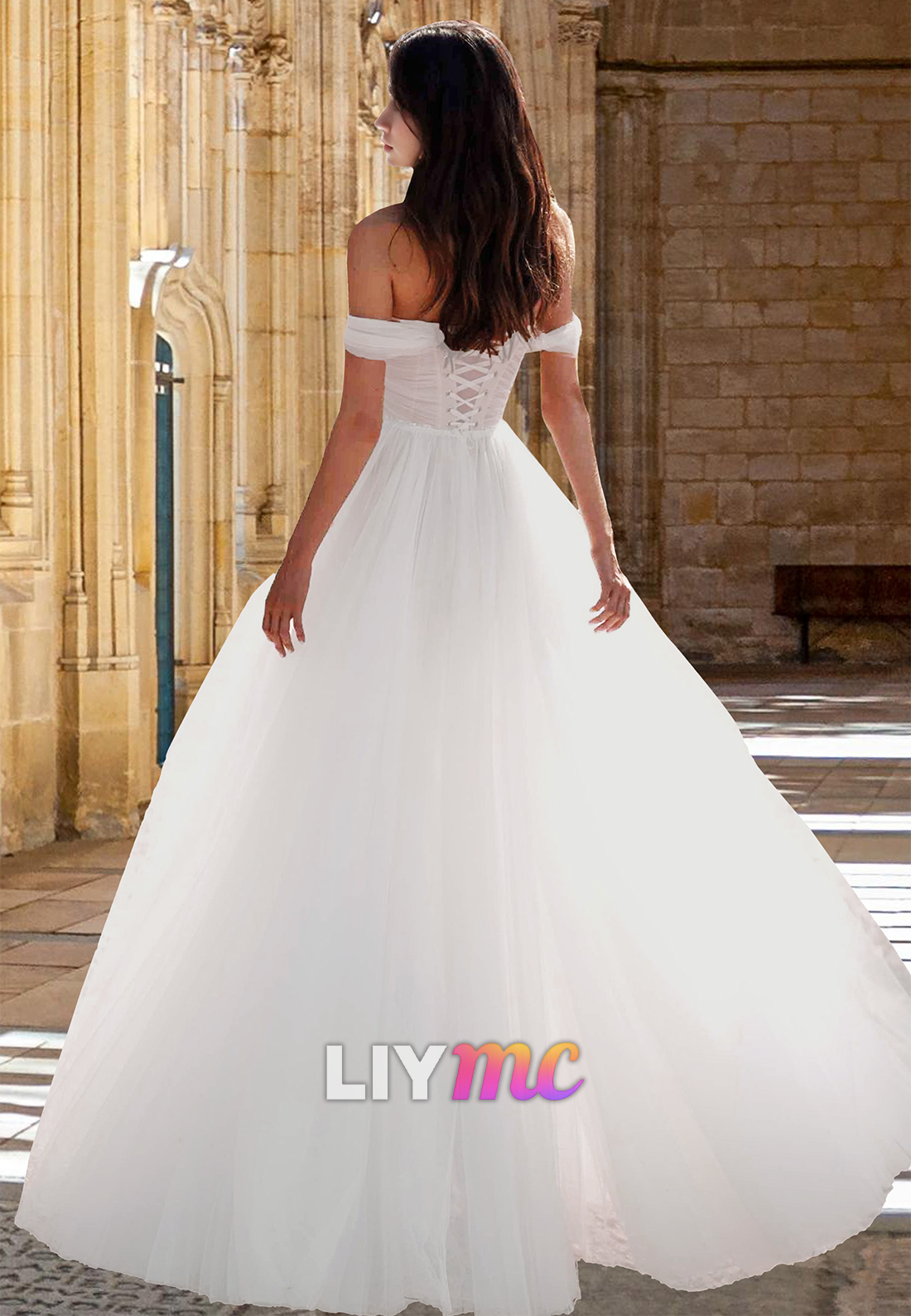 LW002 - A Line Sweetheart Ivory Tulle Boho Wedding Dress with Slit