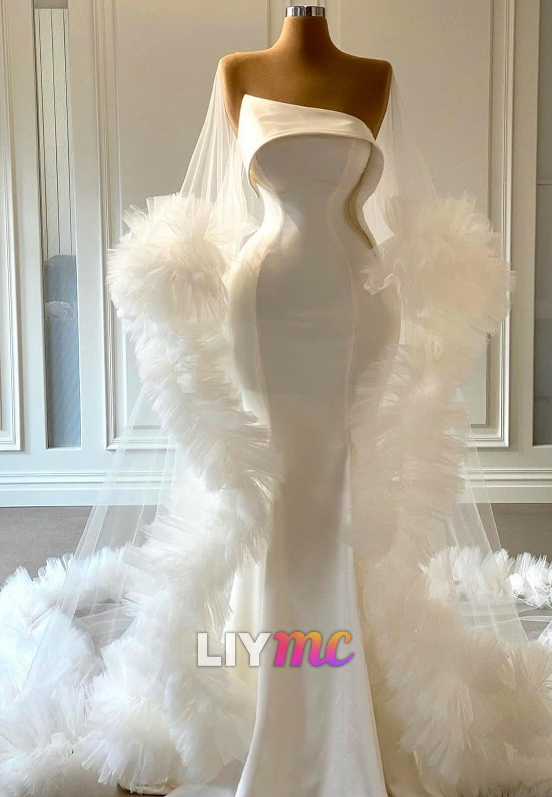 Off-Shoulder Sleeveless Sleek Mermaid Wedding Dress