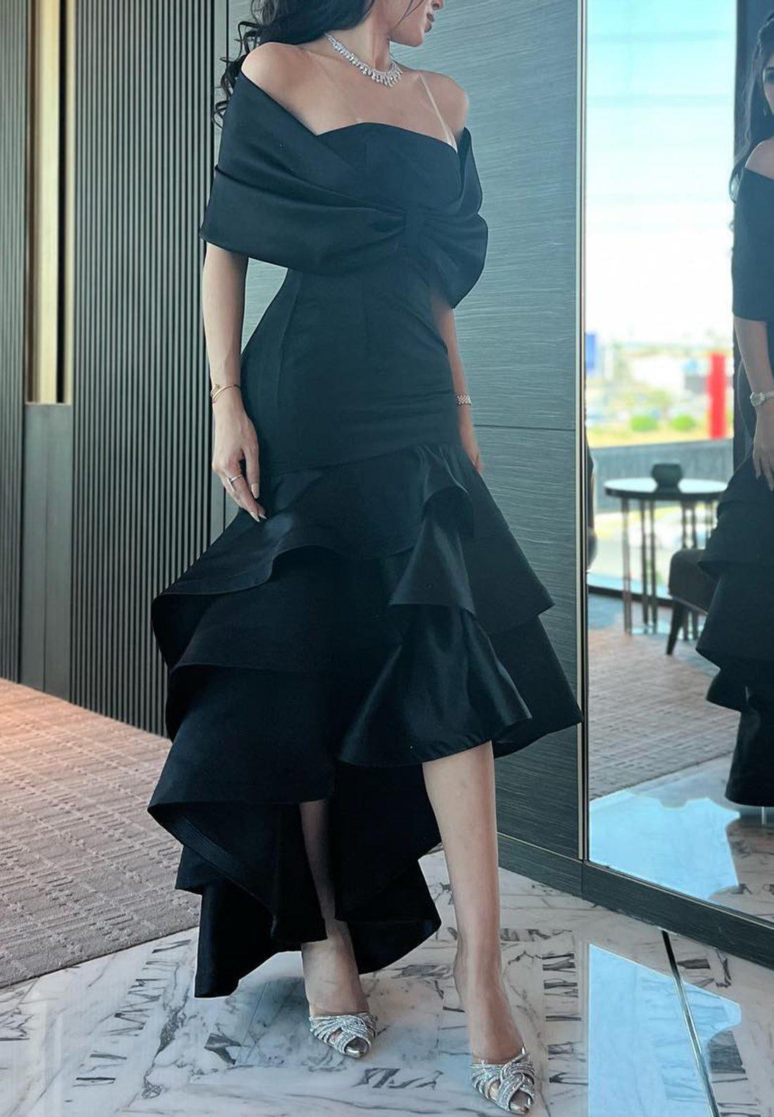 Off-Shoulder Sleeveless Tiered Mermaid Evening Dress