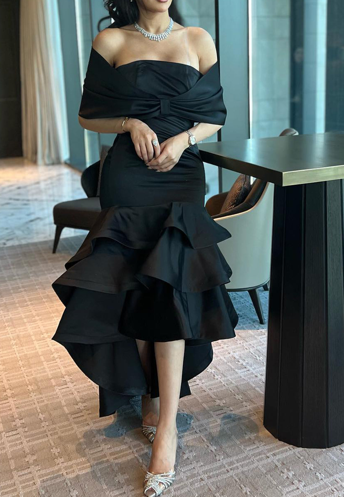Off-Shoulder Sleeveless Tiered Mermaid Evening Dress