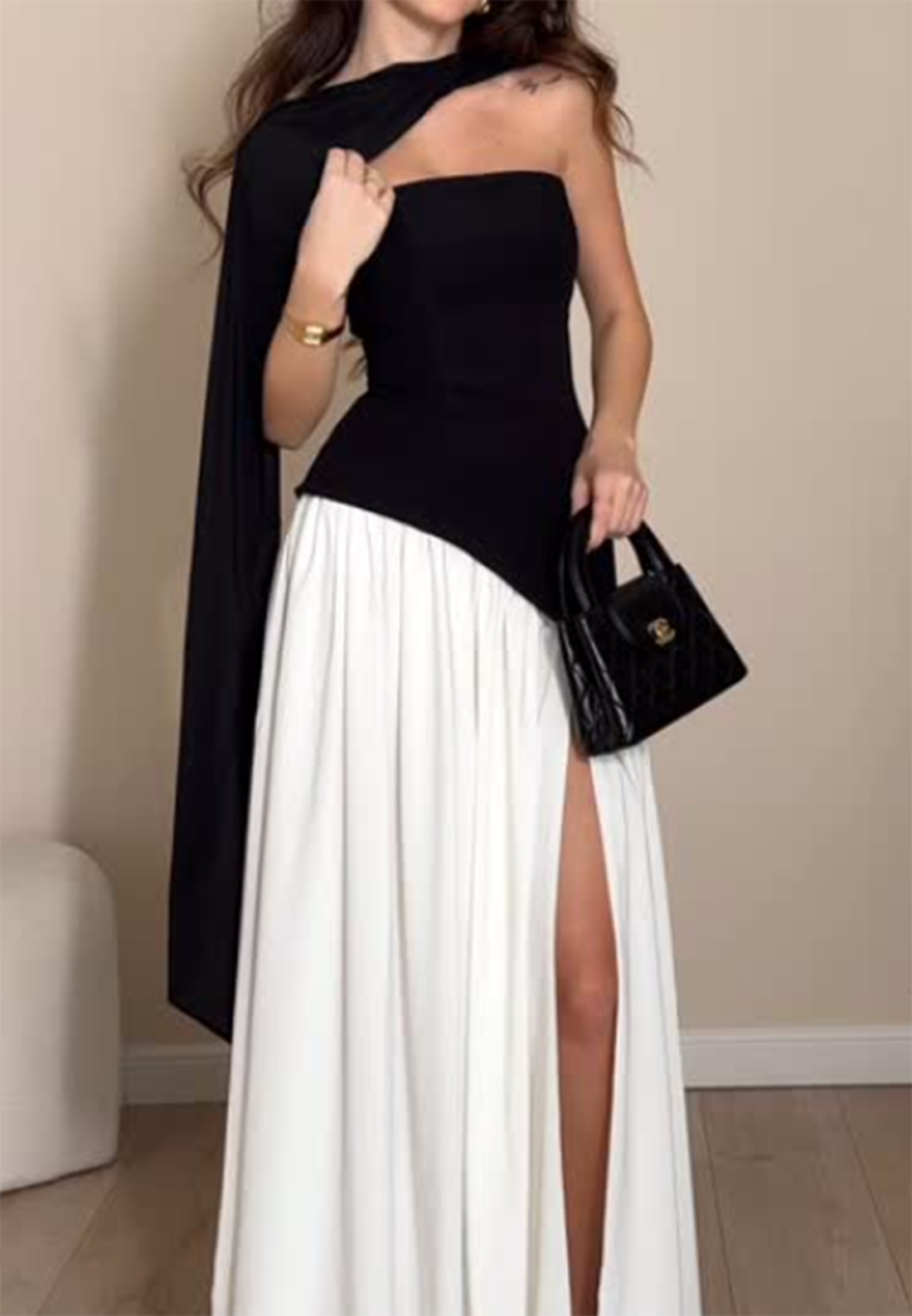 Off-Shoulder Sleeveless White Black Pleated A-Line Party Dress