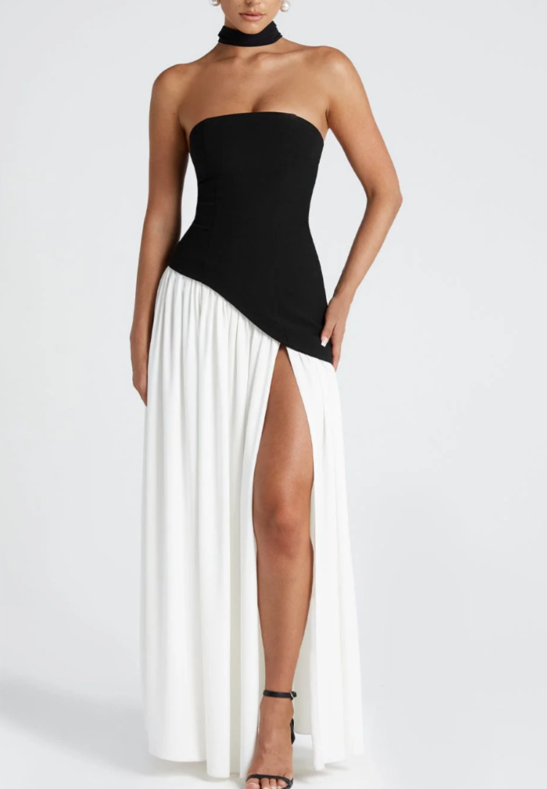 Off-Shoulder Sleeveless White Black Pleated A-Line Party Dress