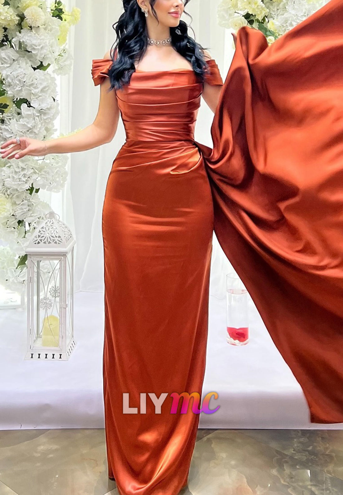 Off-Shoulder Spaghetti Straps Pleated Sheath Evening Dress