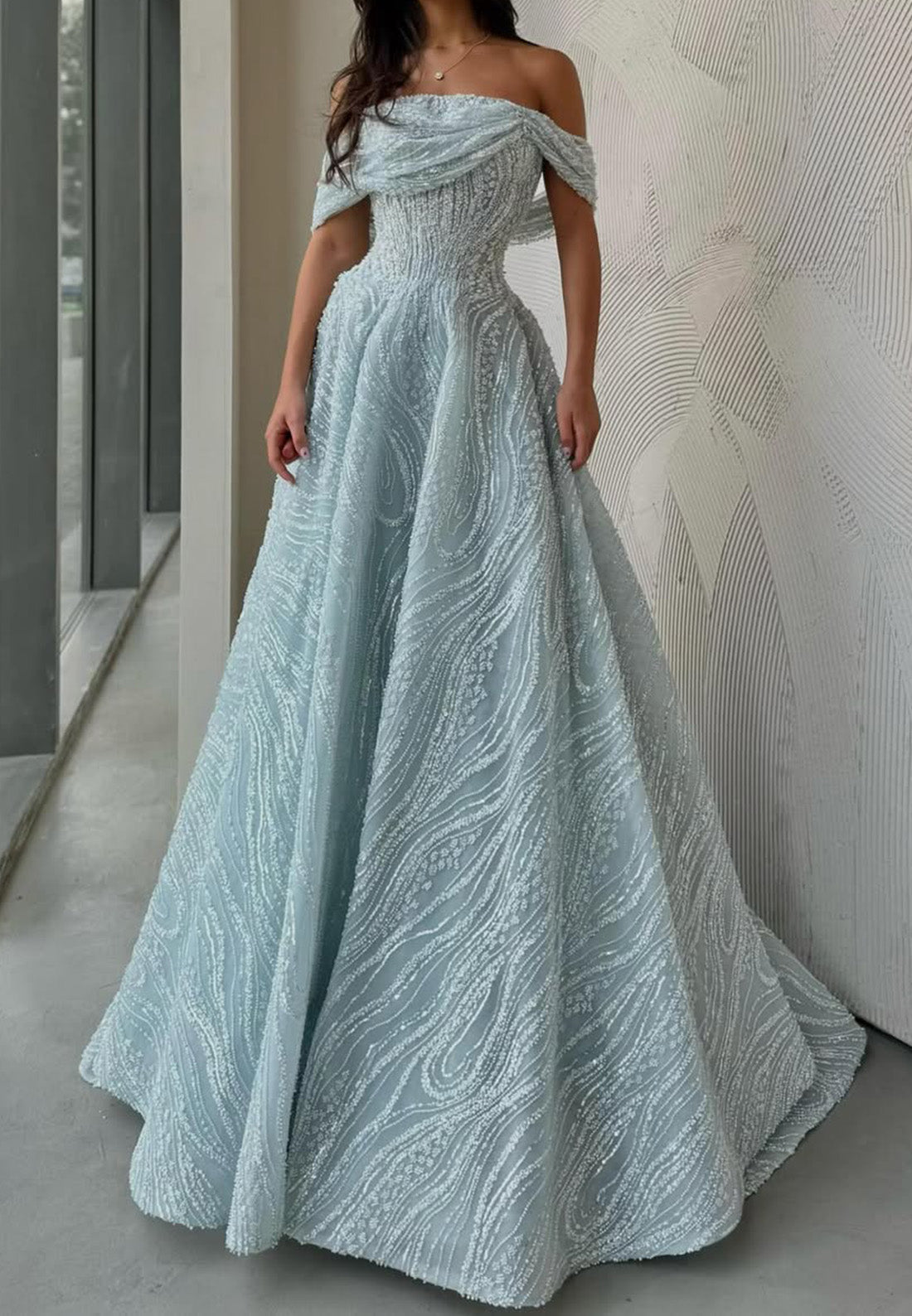 Off-Shoulder Strapless Beaded Embroidery Sparkly Prom Dresss