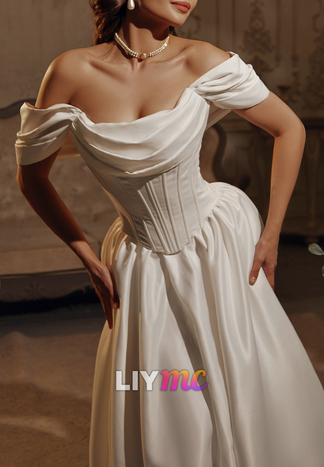 Off-Shoulder Strapless Pleated Vintage Midi Wedding Dress
