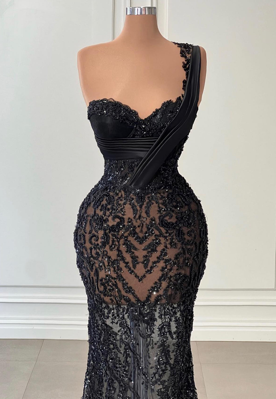 One Shoulder Sleeveless Beaded Emboridery See Throught Mermaid Evening Dress