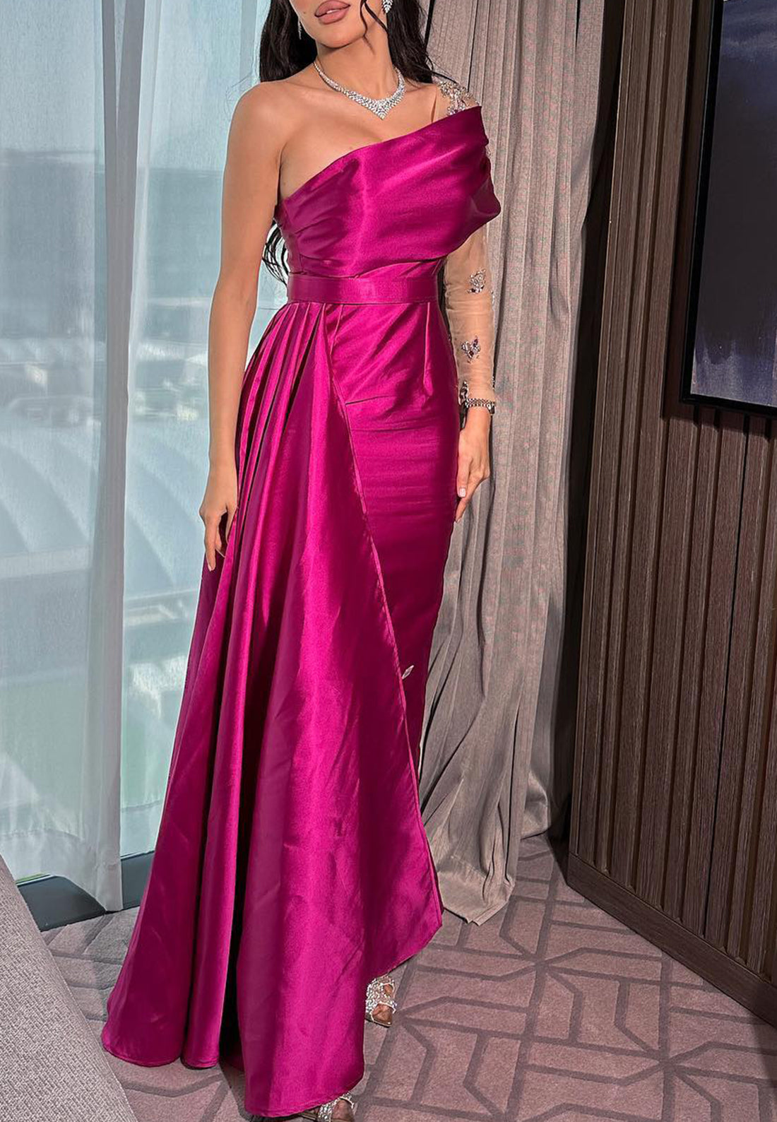 One Shoulder Sleeveless Pleated Sheath Evening Dress