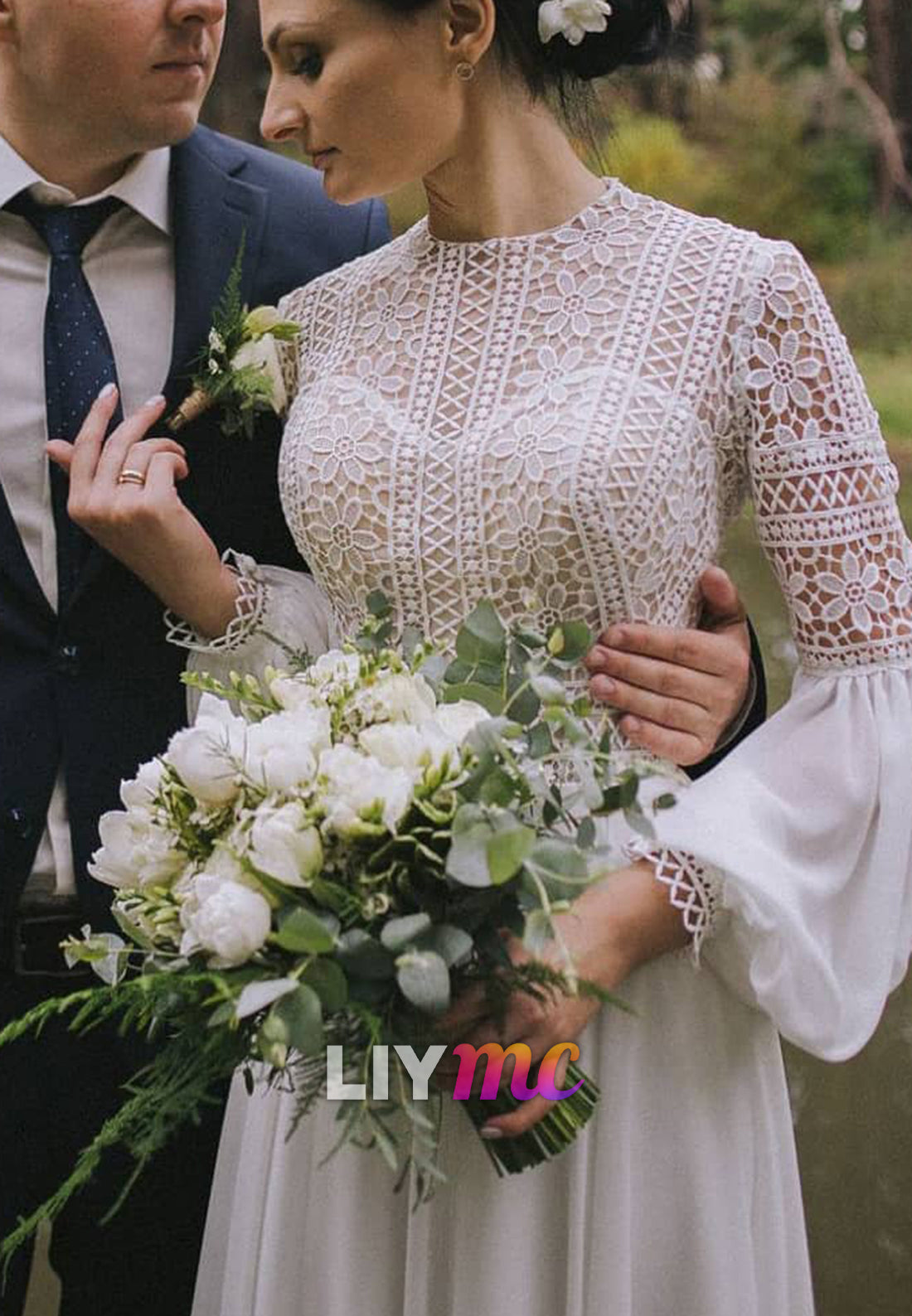 Scoop Long Sleeves Appliques A-Line Boho Wedding Dress