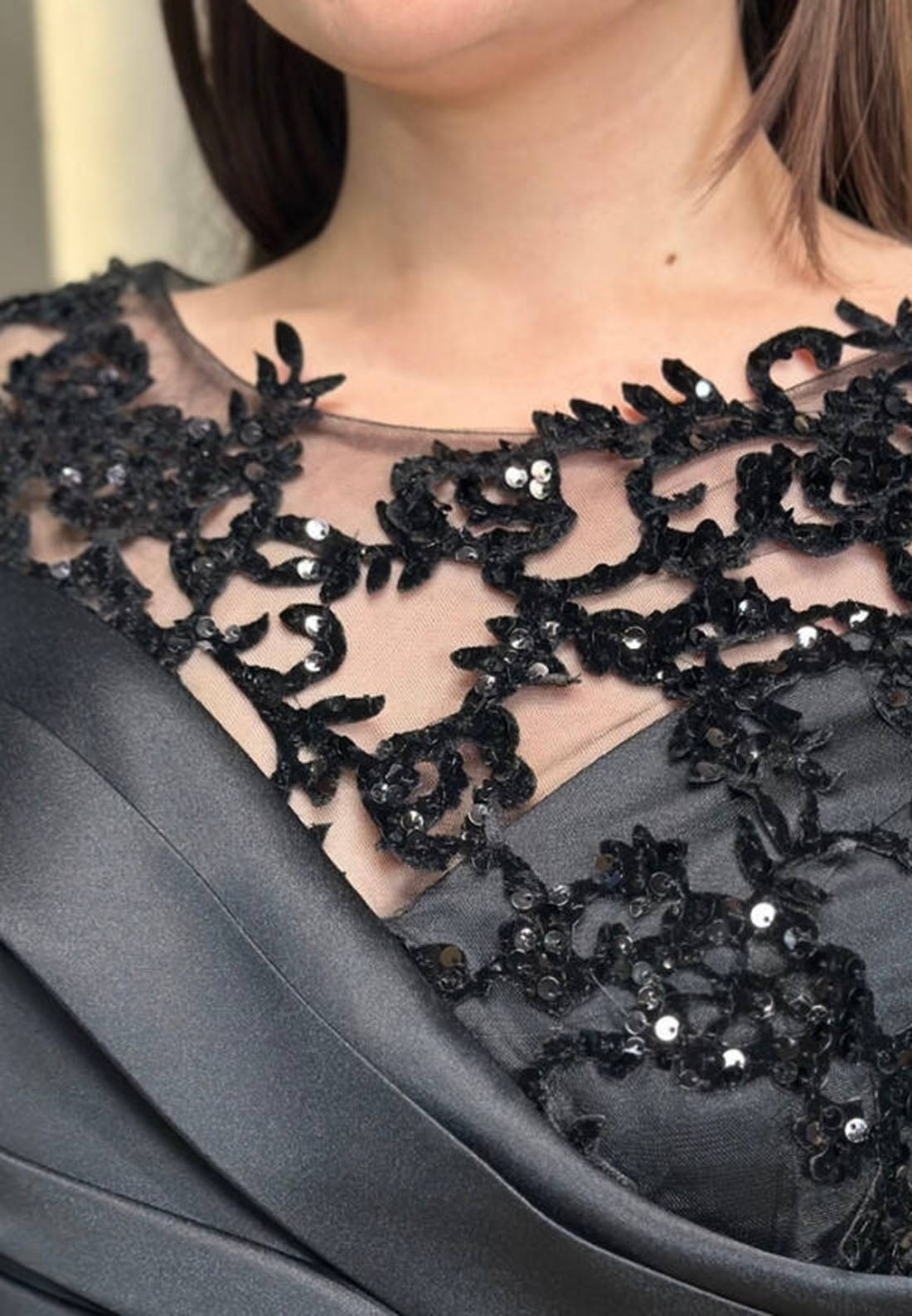 Scoop Long Sleeves Appliques Pleated A-Line Mother of Bride Dress